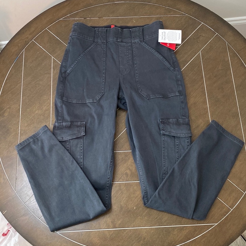 Spanx Stretch Twill Ankle Cargo Pant Washed Black Size Small NWT